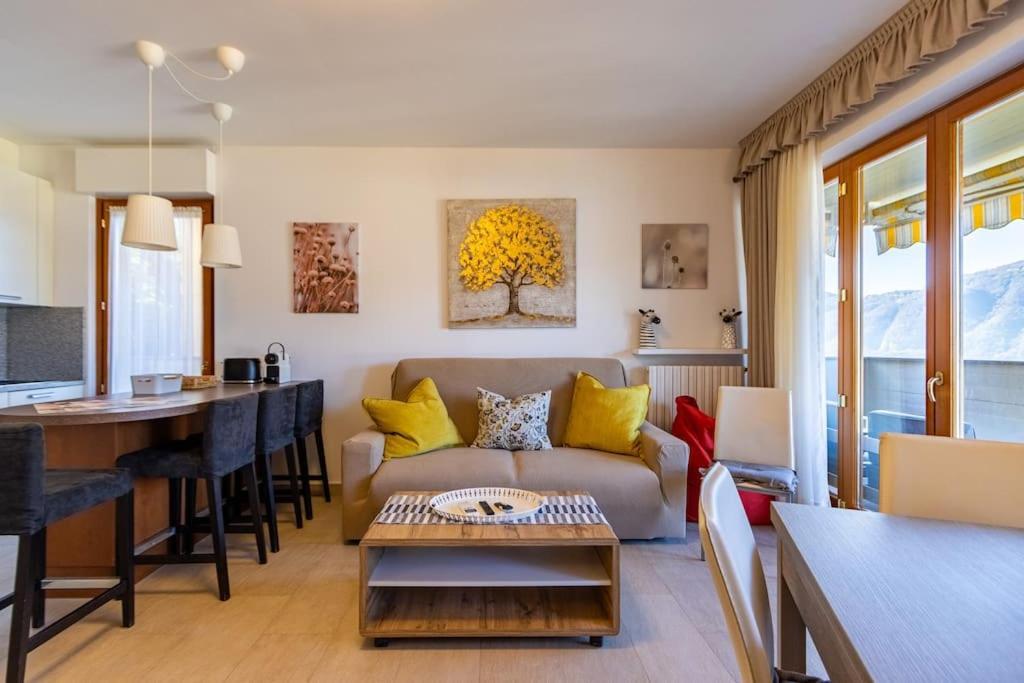 Wraparound Lake Views Bellavista Residence Campione dʼItalia Eksteriør bilde